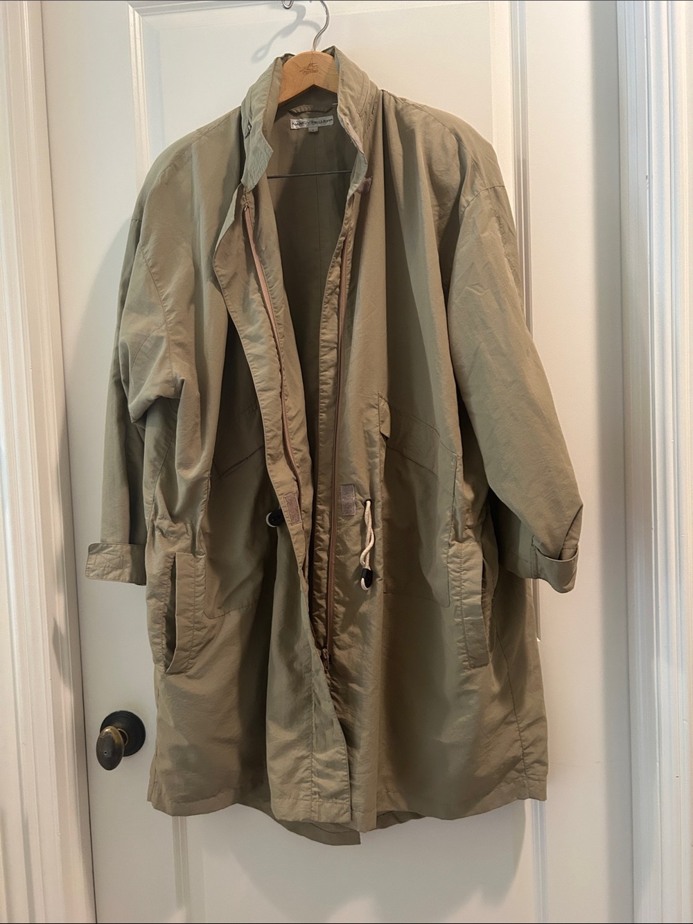 Nancy Heller Vintage Nylon Utility Cargo Trench oversize coat pad shoulders L